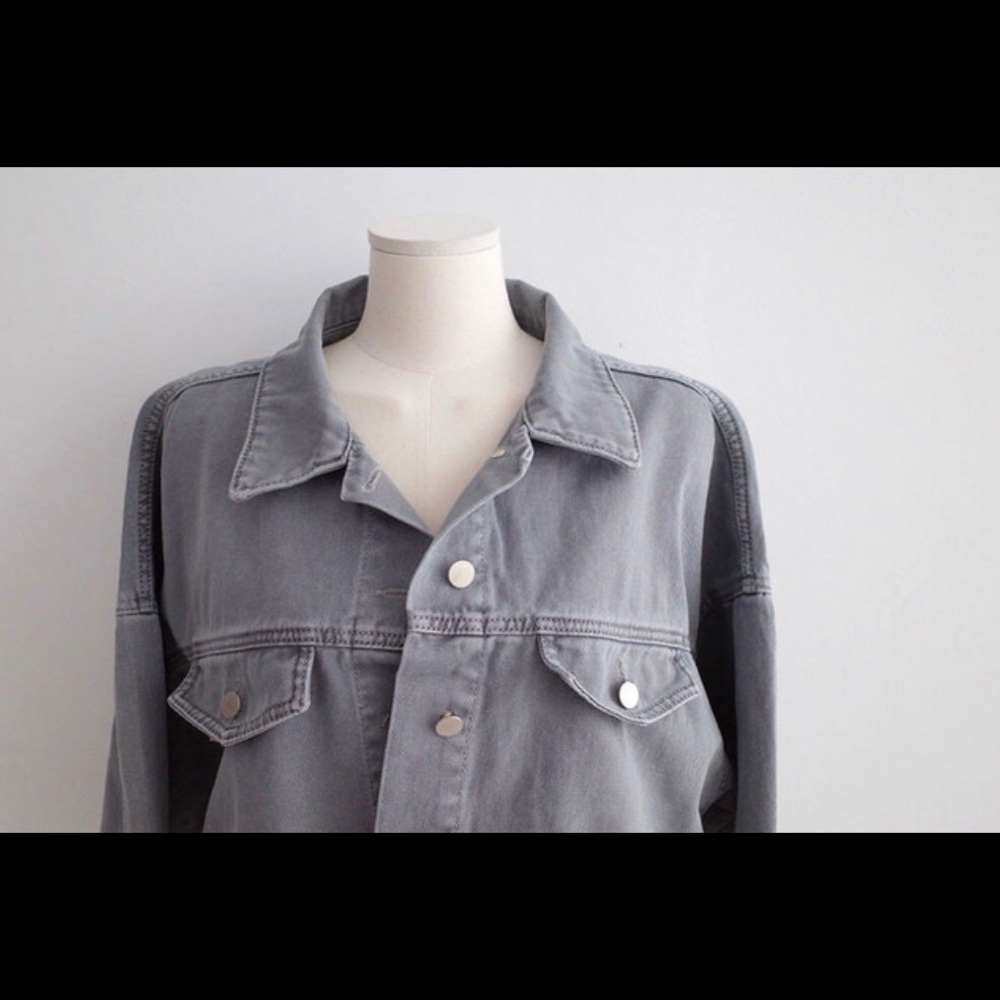 Cropped denim jacket - Picture 6 of 9